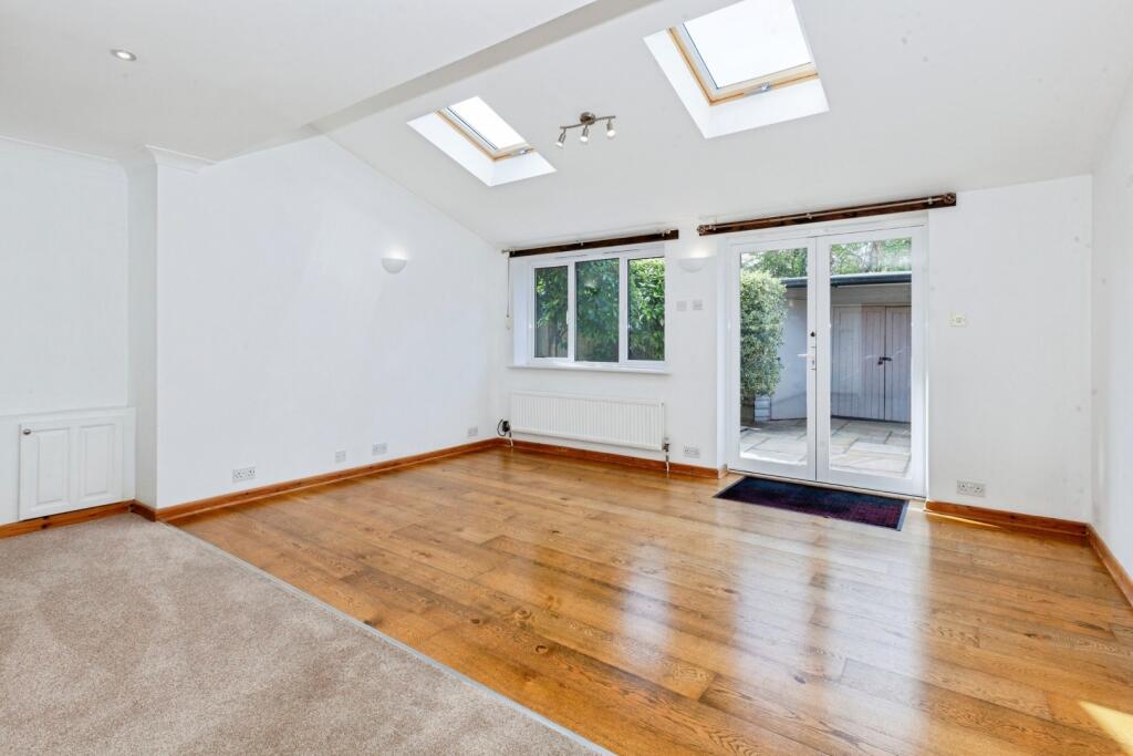 House in Marlow, Buckinghamshire - View 3