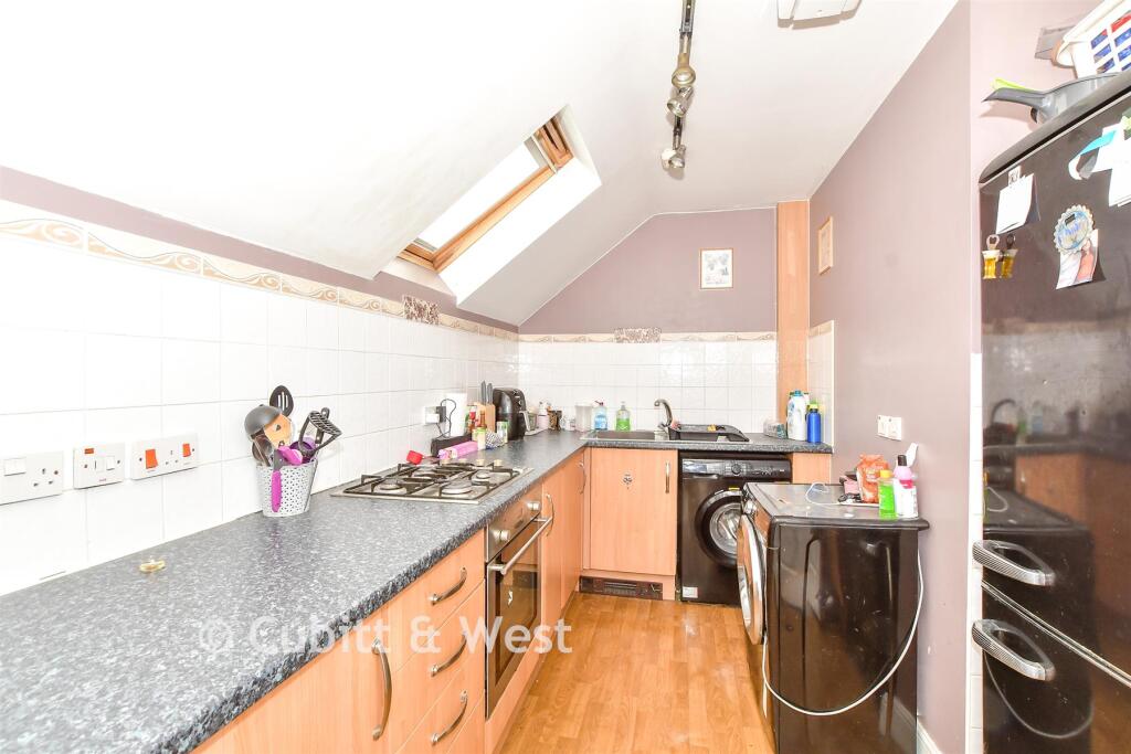 Main image of property: Stubbington Avenue, Portsmouth, Hampshire