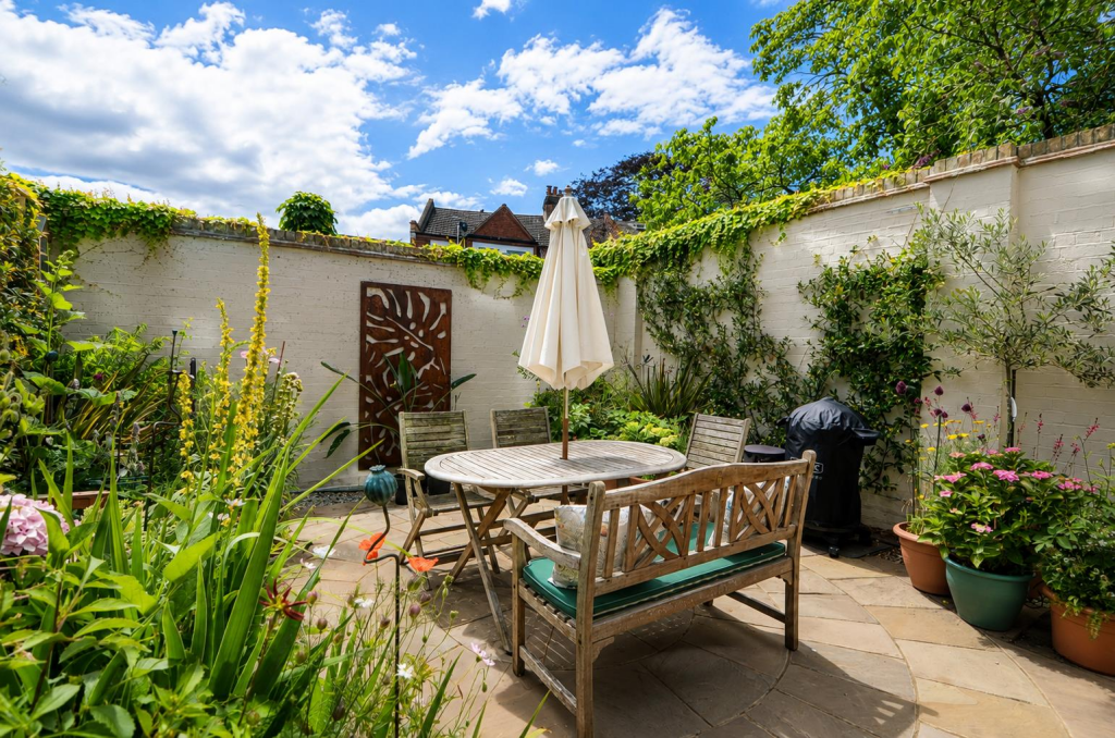 Church Avenue, East Sheen, SW14 photo 2
