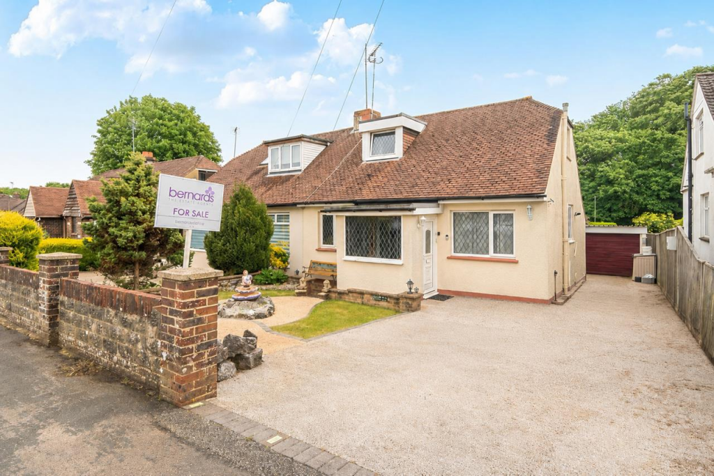 Main image of property: The Dale, Waterlooville