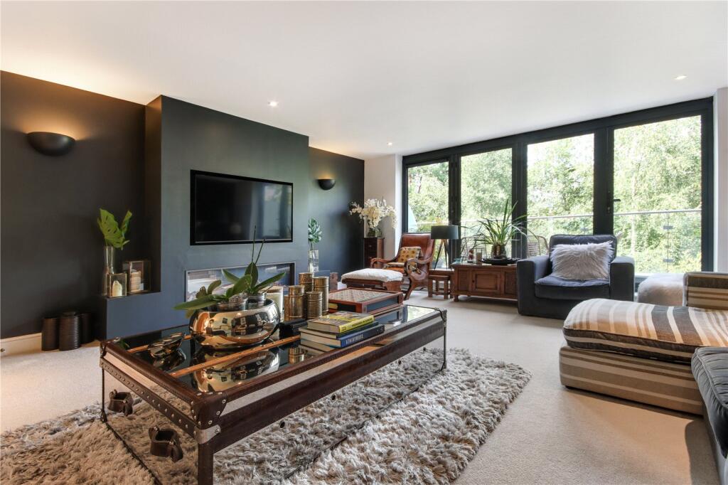House in Tunbridge Wells, Kent - View 3