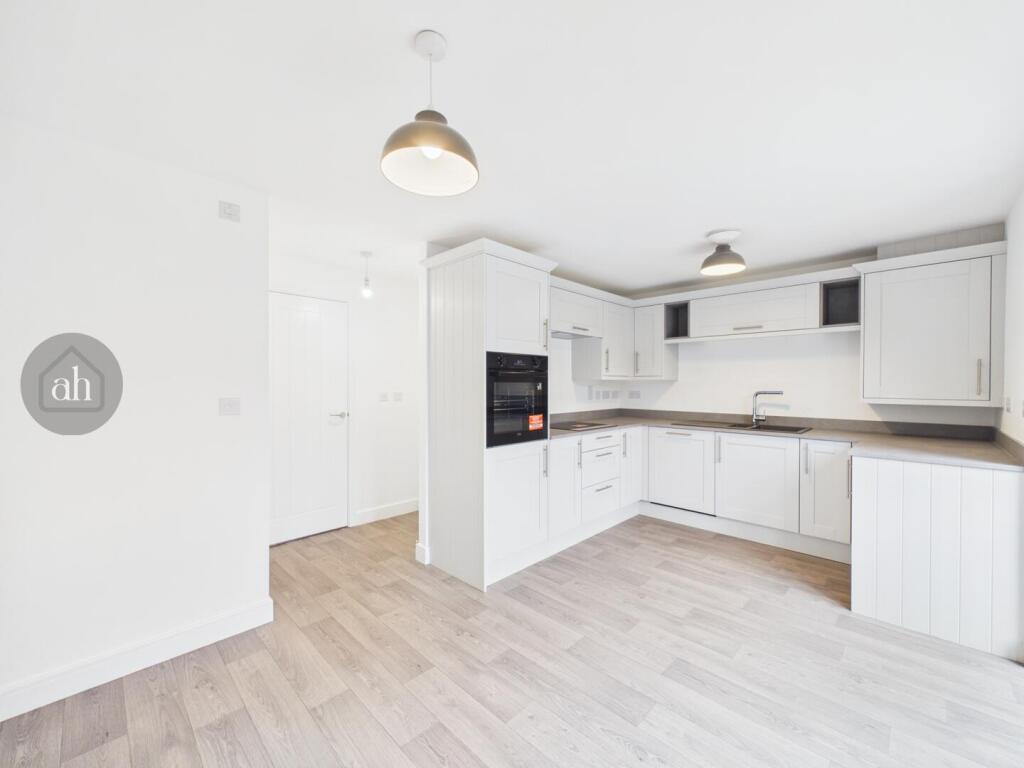 House in Mid Suffolk, Stowmarket - More