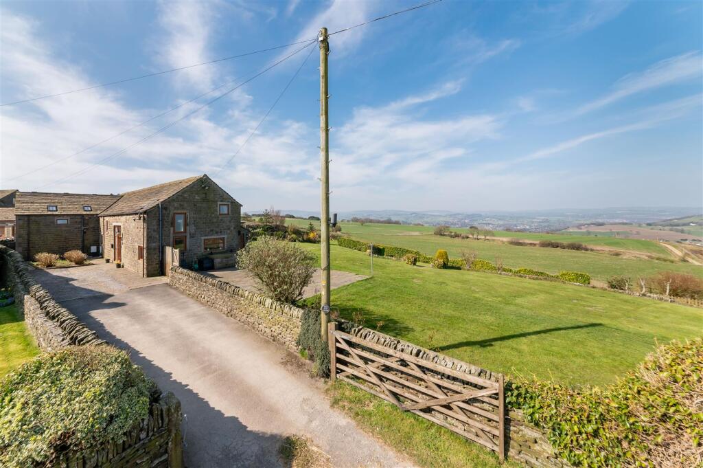 3-bed house on The Old Dairy, Deer Shaw Lane, Cumberworth HD8, £895,000