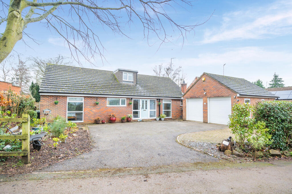 Main image of property: Sands Lane South Newington Banbury, Oxfordshire, OX15 4JJ