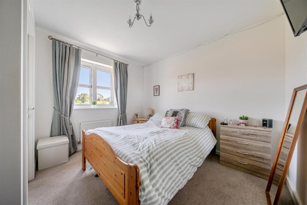 House in Ellesmere - More