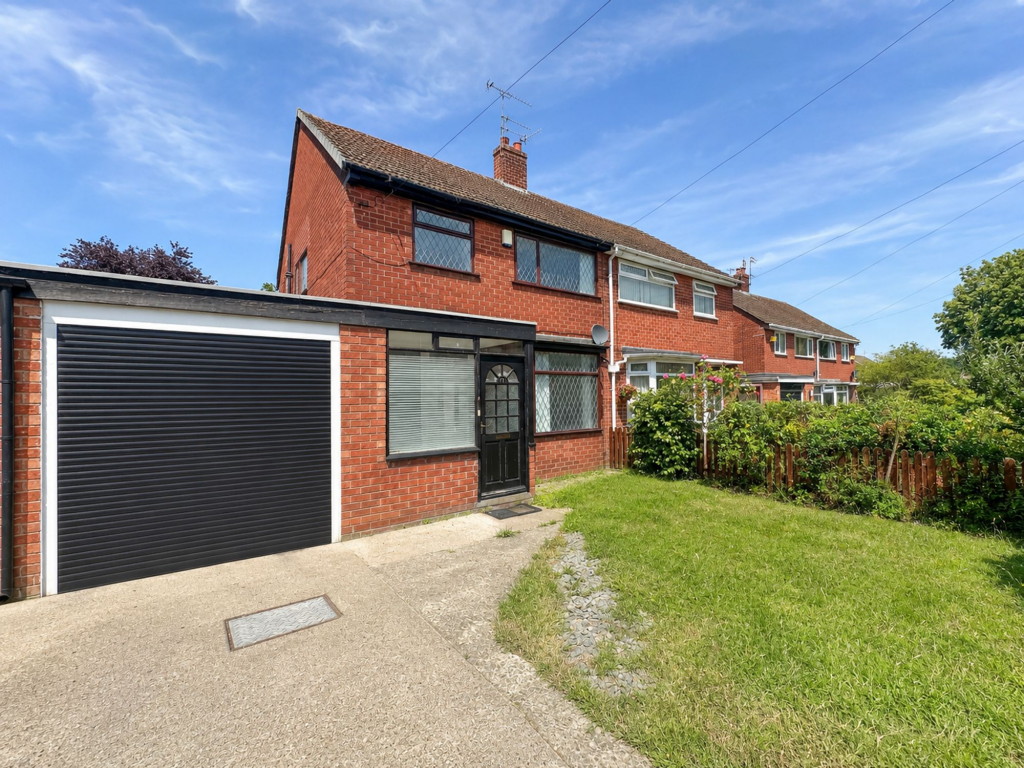 Main image of property: Ronaldsway, Upton, CH49