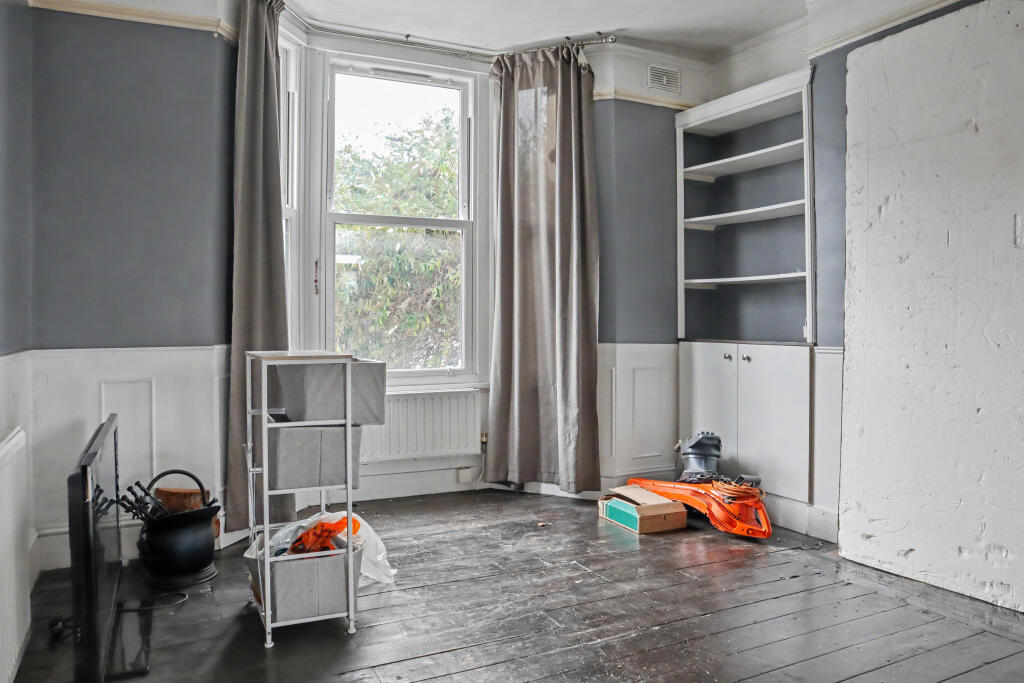 Apartment in London - View 3