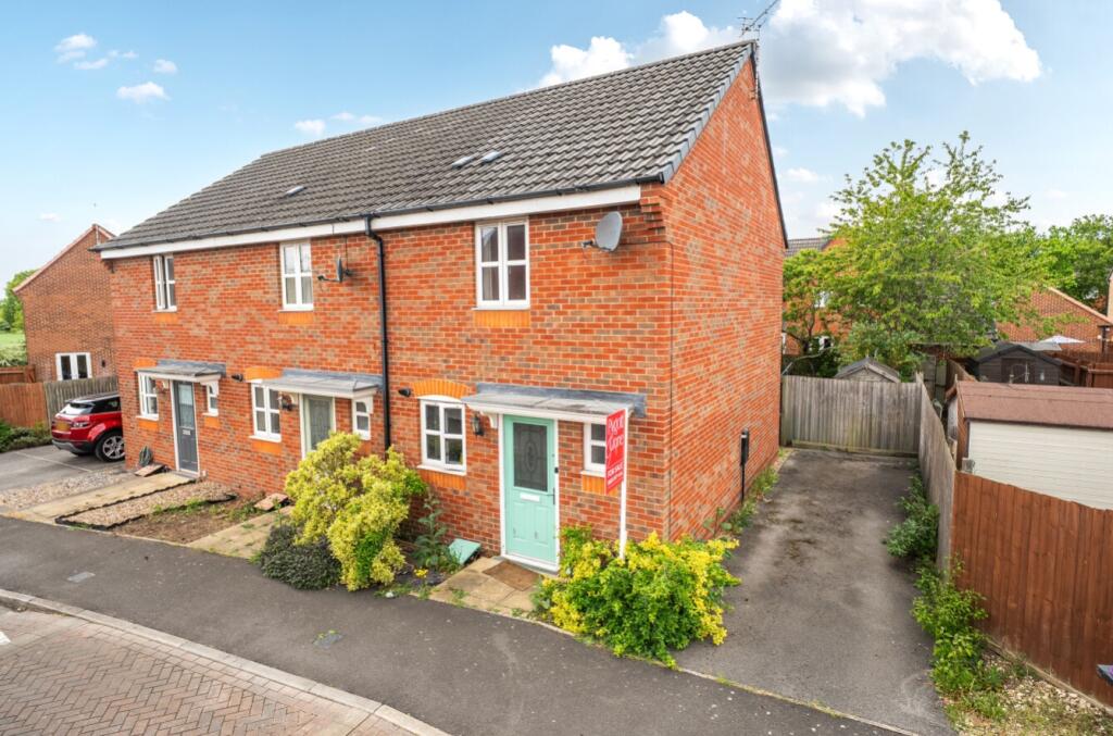 Main image of property: Maximus Road, North Hykeham, Lincoln, Lincolnshire, LN6
