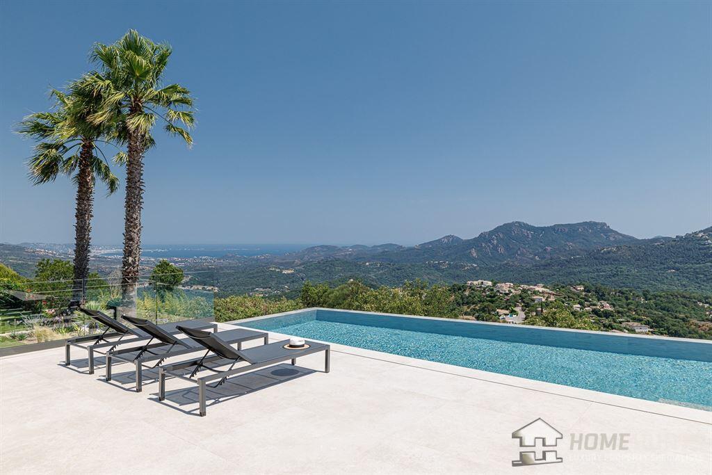 Main image of property: Provence-Alps-Cote d`Azur, Var, Les Adrets-de-l`Estérel