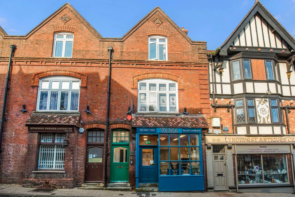 Main image of property:  17 High Street, , Lyndhurst, SO43