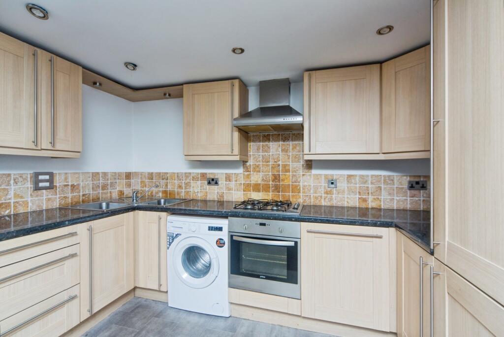 St. Catherines Drive, Old Colwyn, Conwy, LL29 photo 2