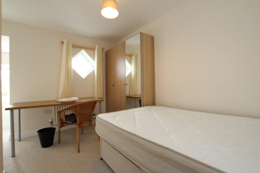 House in Bristol, Stanley Park, Stoke Park and Cheswick - View 4