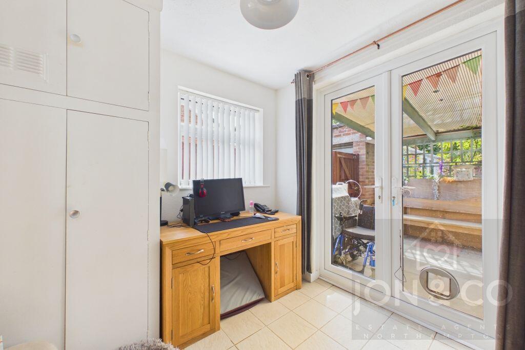 House in Northampton - View 5