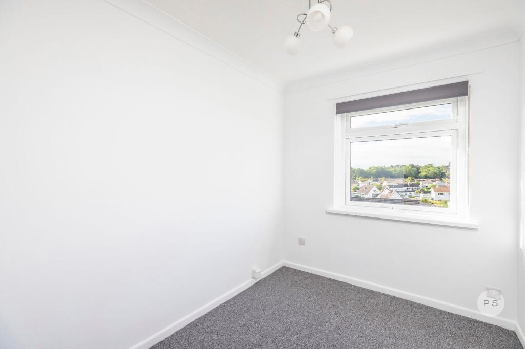 Apartment in Poole - View 4