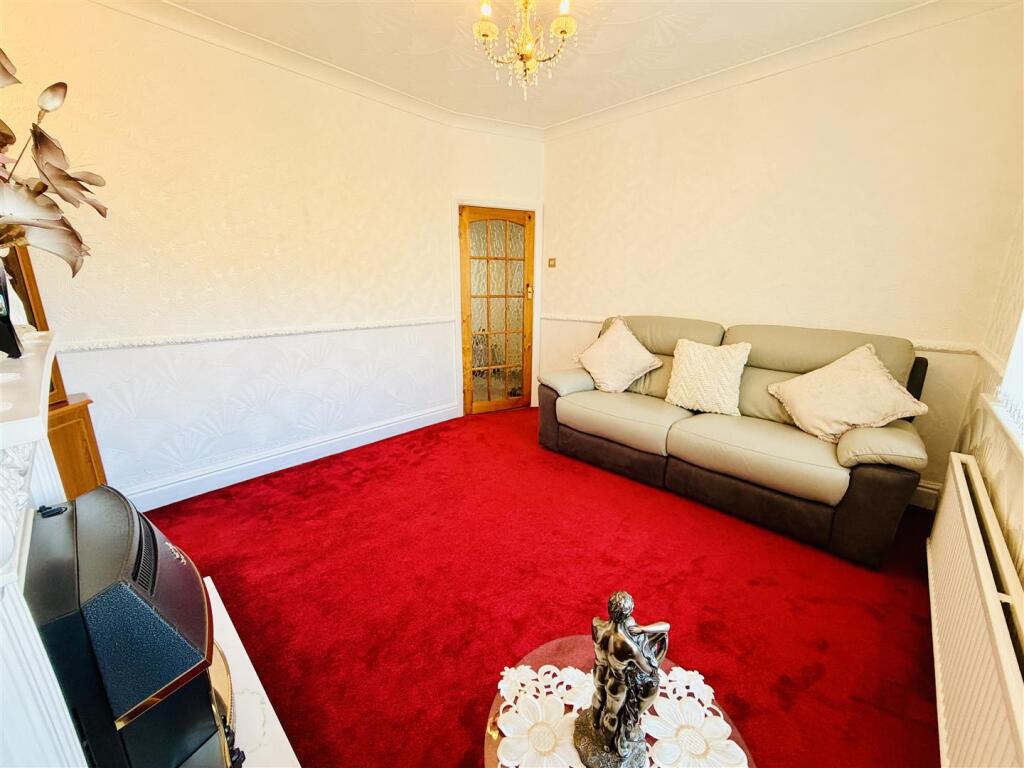 House in Goole, East Riding of Yorkshire - View 3