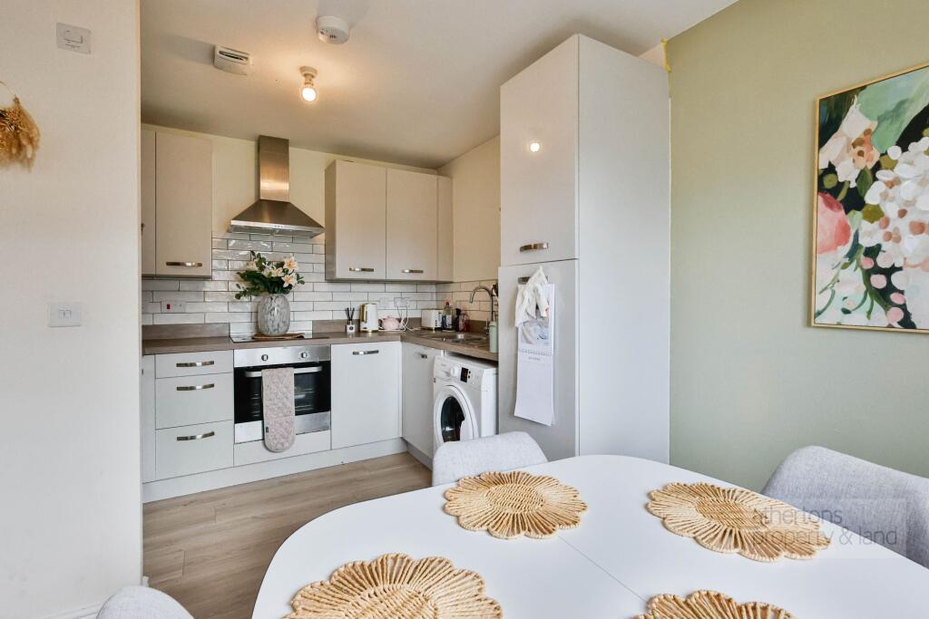Apartment in Ribble Valley, Barrow - View 3