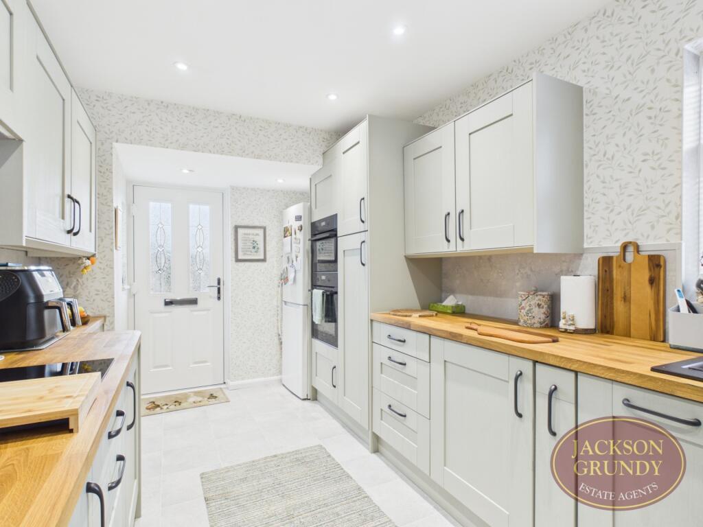 Orchard Way, Roade, NN7 2PN - View 3