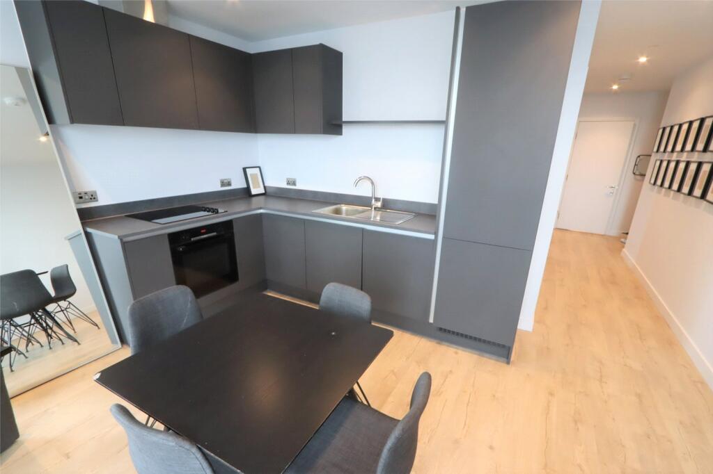 Apartment in Manchester - View 3