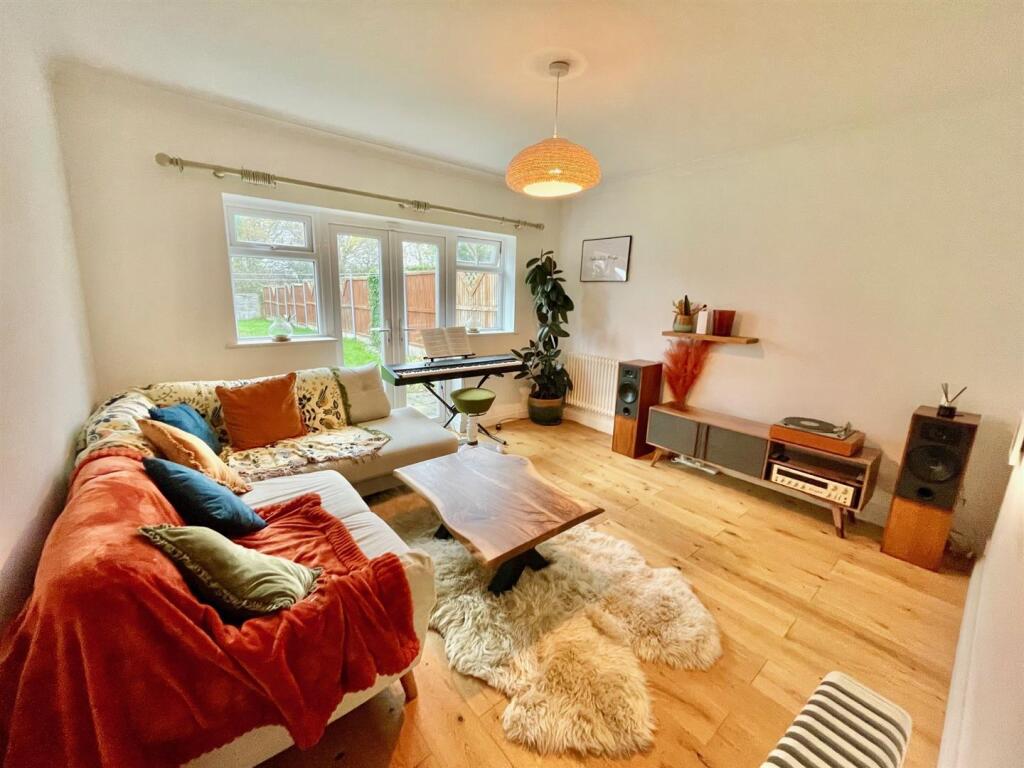 Elmfield Road, Potters Bar photo 4