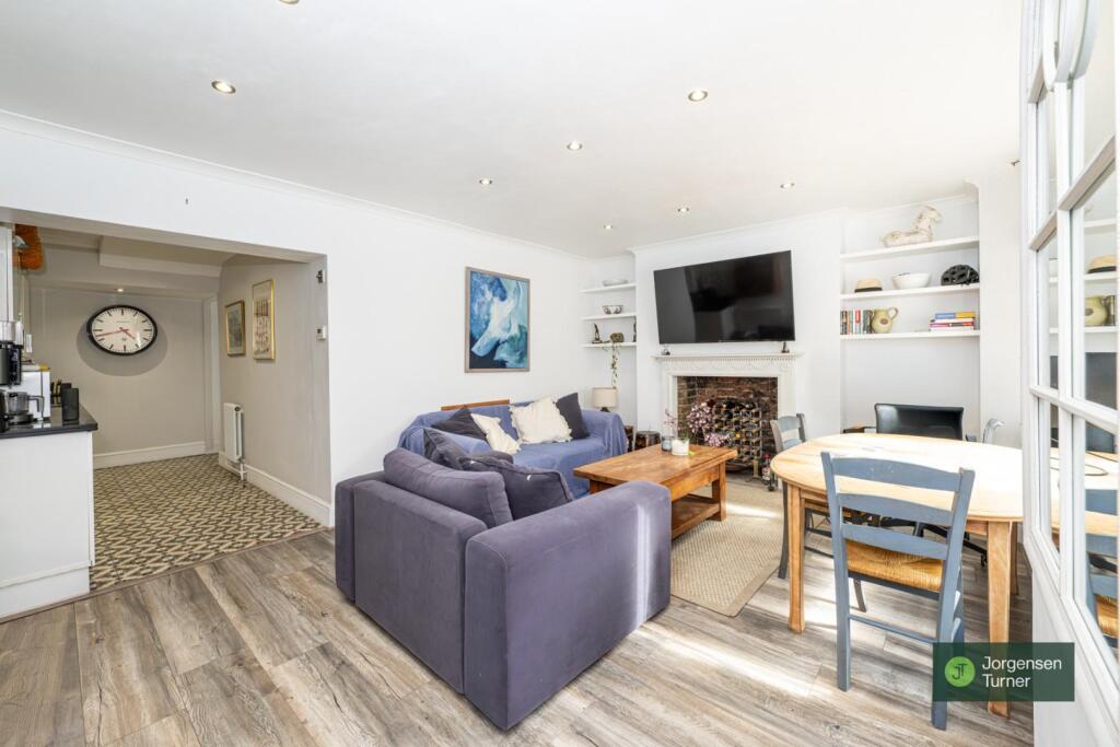 Main image of property: Minford Gardens, London, W14