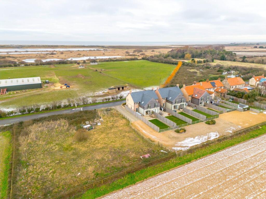 The Hides, Main Road, Titchwell. photo 2