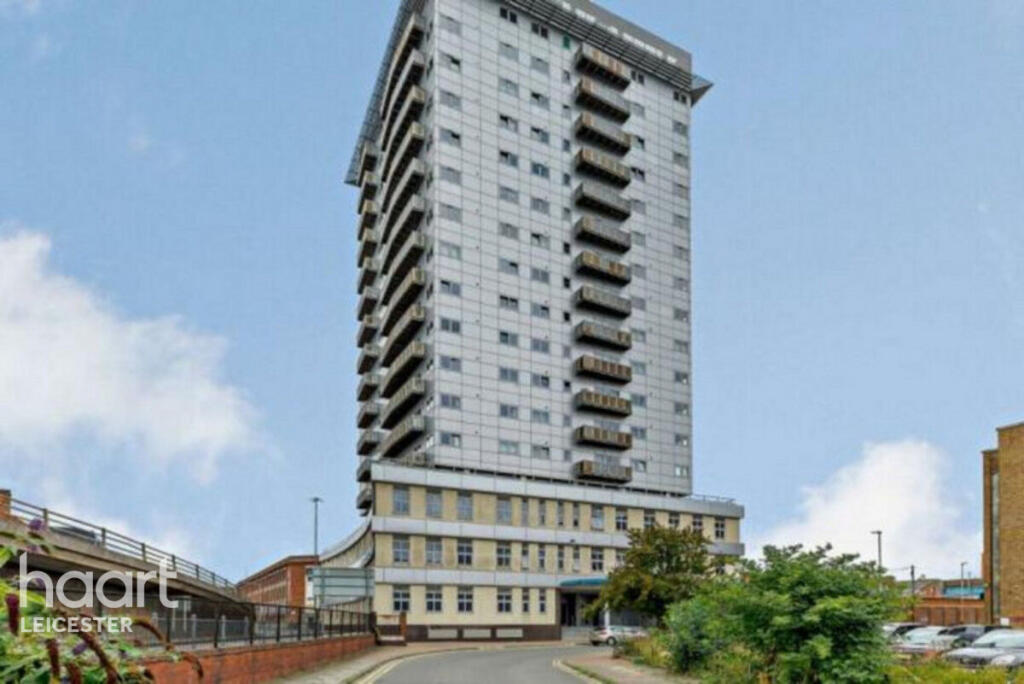 2-bed flat on Navigation Street, Leicester, £110,000