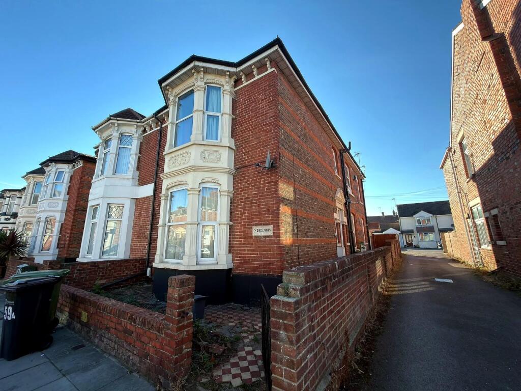 Studio house on Copnor Road, Portsmouth, £325,000