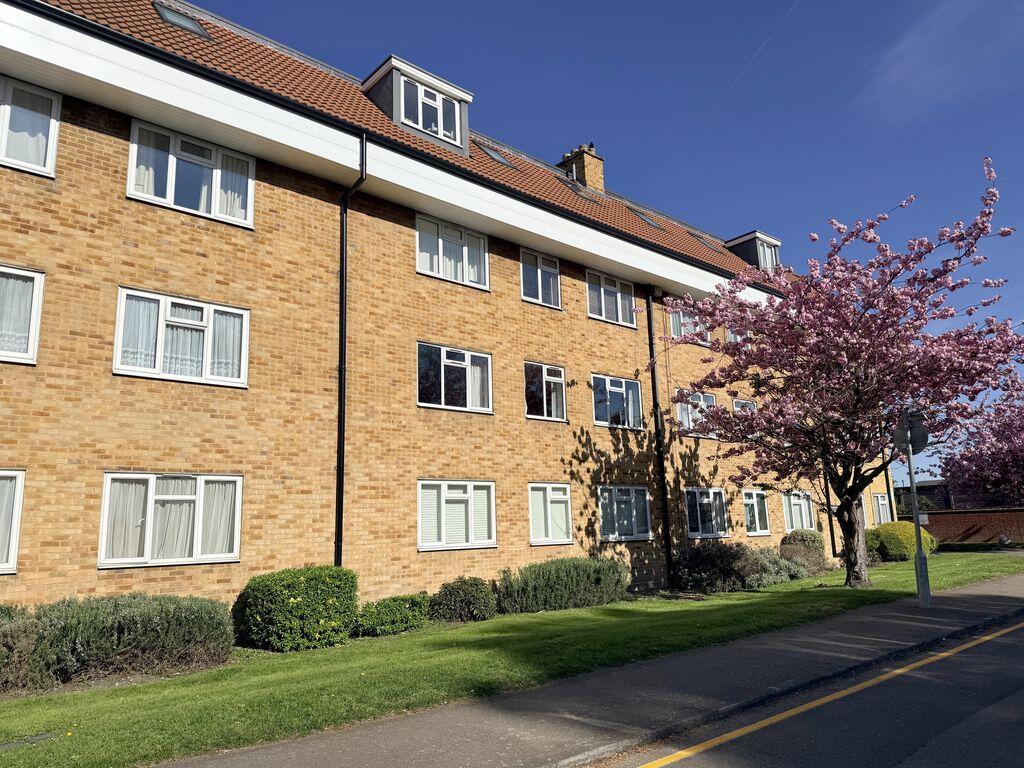 Main image of property: Parkside, High Street, Potters Bar