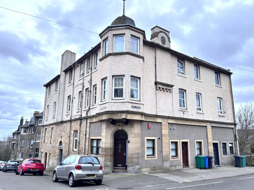 Main image of property: 2 Glebe Park, Inverkeithing