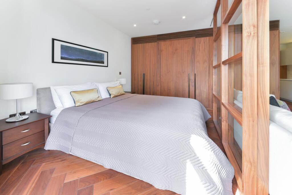Apartment in London - View 5