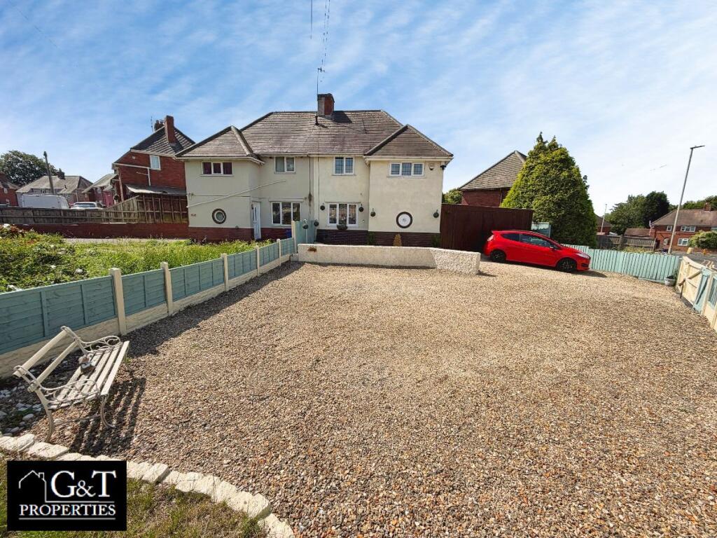 3-bed semi-detached on Tiled House Lane, Brierley Hill, £230,000
