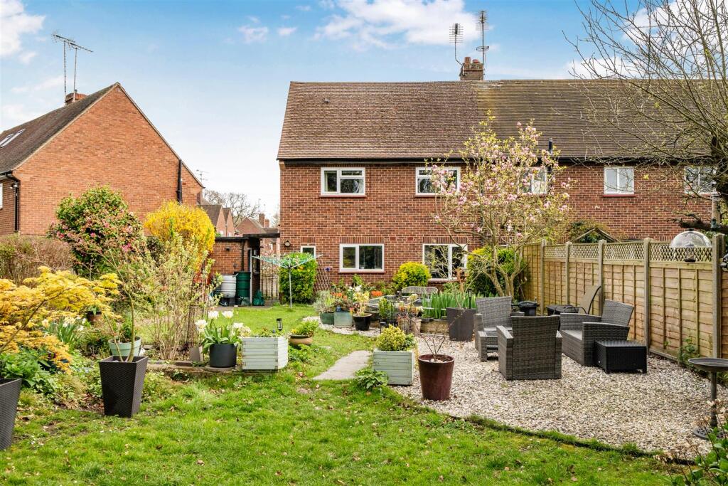 Mylne Square Wokingham, Berkshire, RG40 1UT photo 2