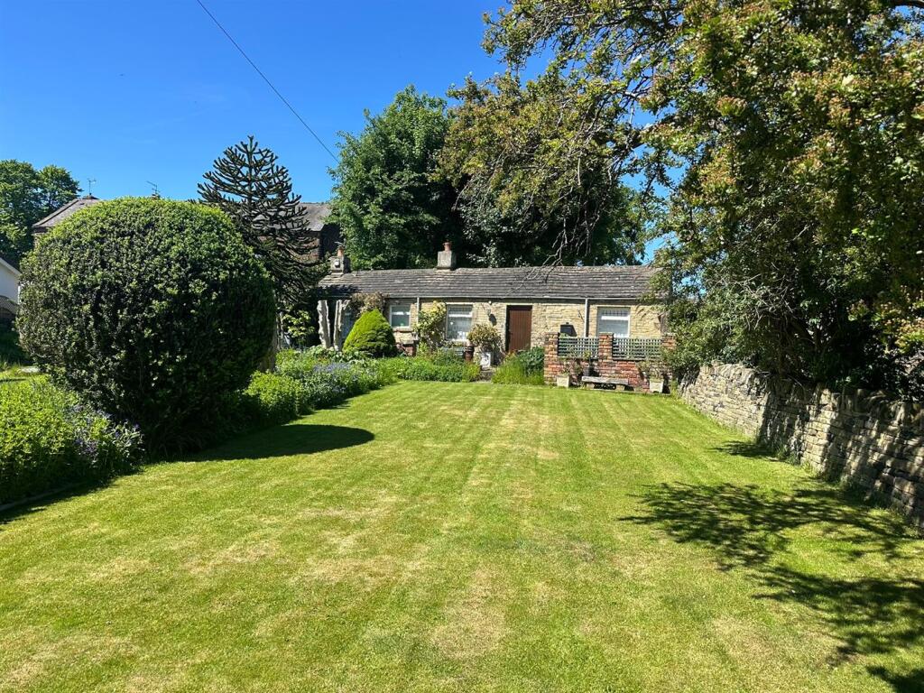 Main image of property: Sal Royd Road, Low Moor, Bradford