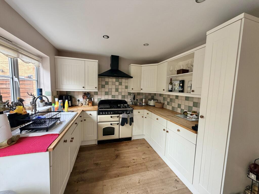 House in Wakefield - View 3