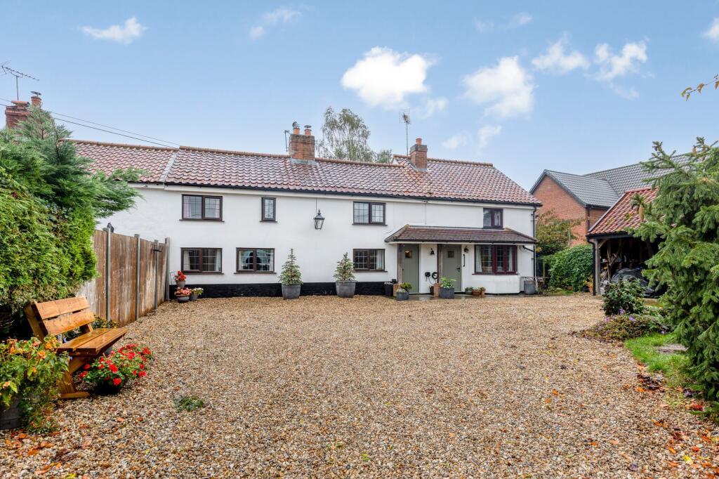 Main image of property: Spacious Property with Self Contained Annexe in Whinburgh