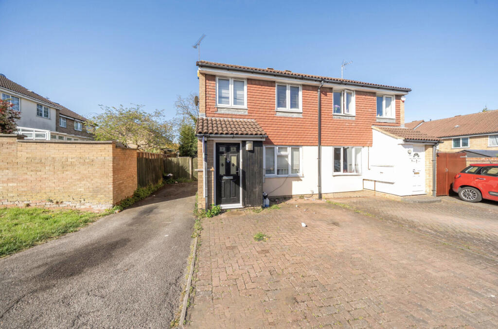 Main image of property: Coltsfoot Green, Luton, Bedfordshire
