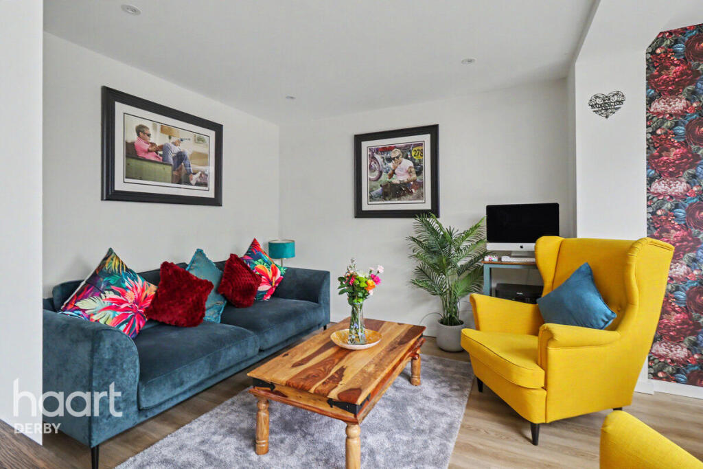 House in Derby, Spondon - More