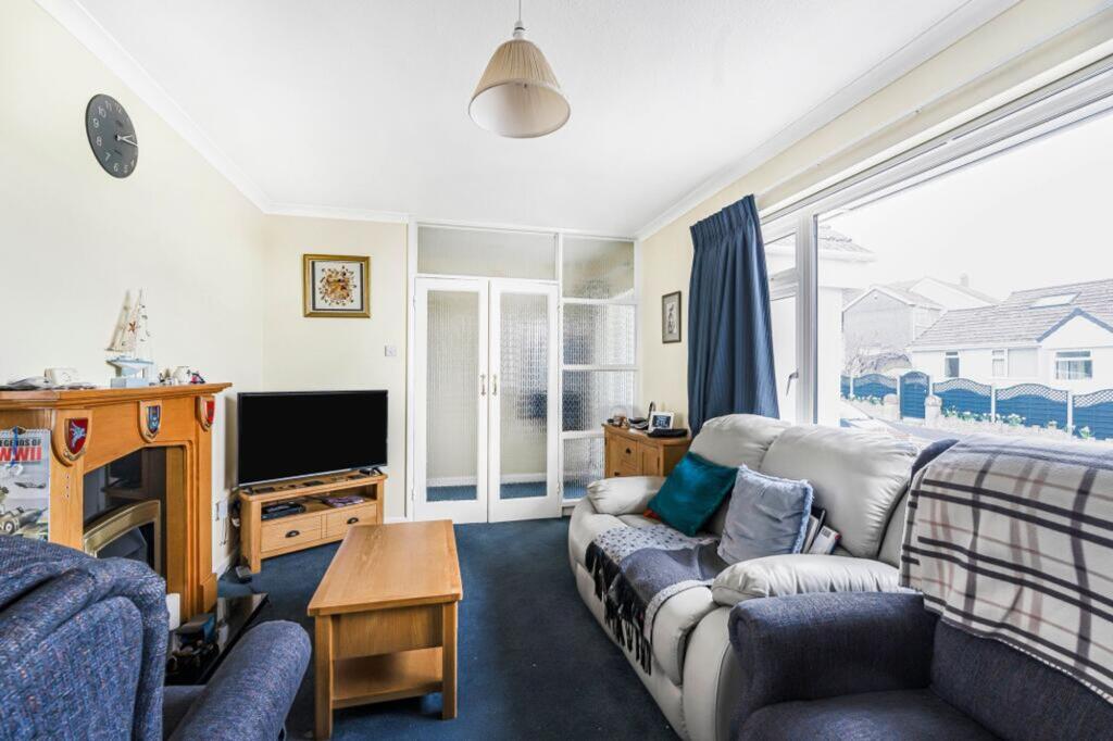 House in Torquay - More