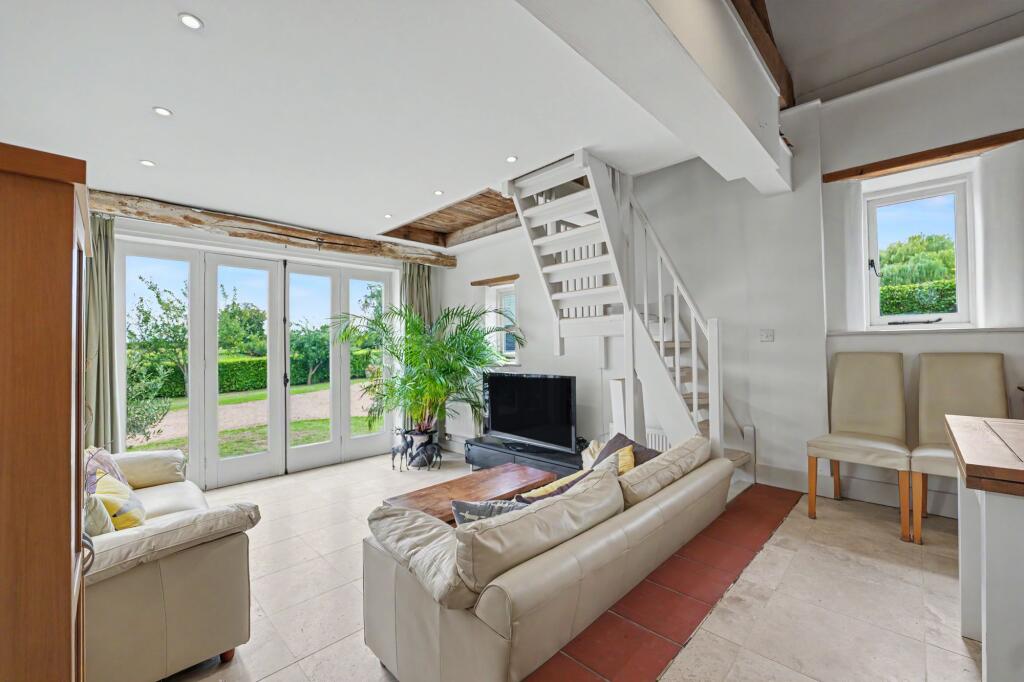 4 Abbey View, Welford, NN6 - More