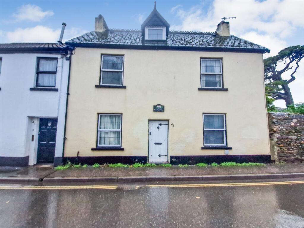 Main image of property: 43 Old Town Street, Dawlish, Devon, EX7 9AW