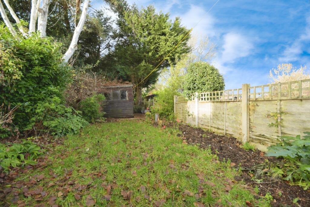 House in North East Derbyshire, Holymoorside and Walton - View 4