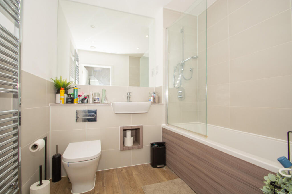 Apartment in Chelmsford - View 5