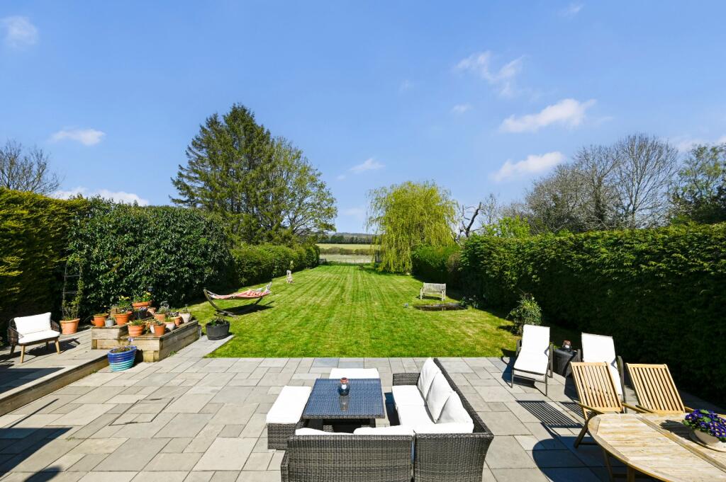 Main image of property: Kempes Corner, Boughton Aluph, Ashford, Kent, TN25