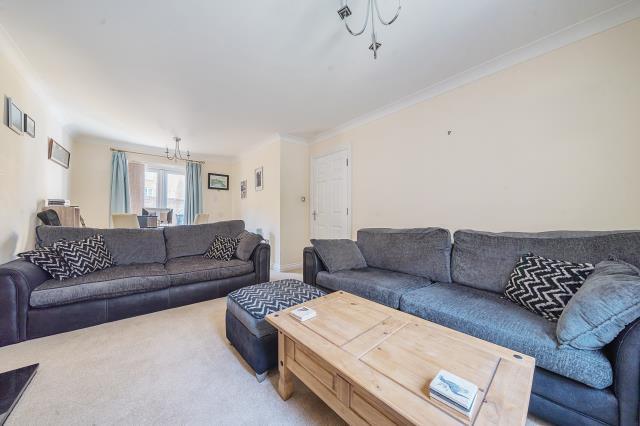 MEAD LANE, Witney photo 3