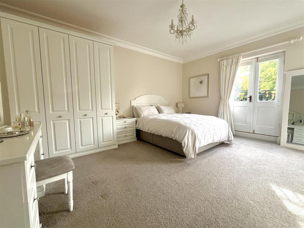 Apartment in Warrington - View 4