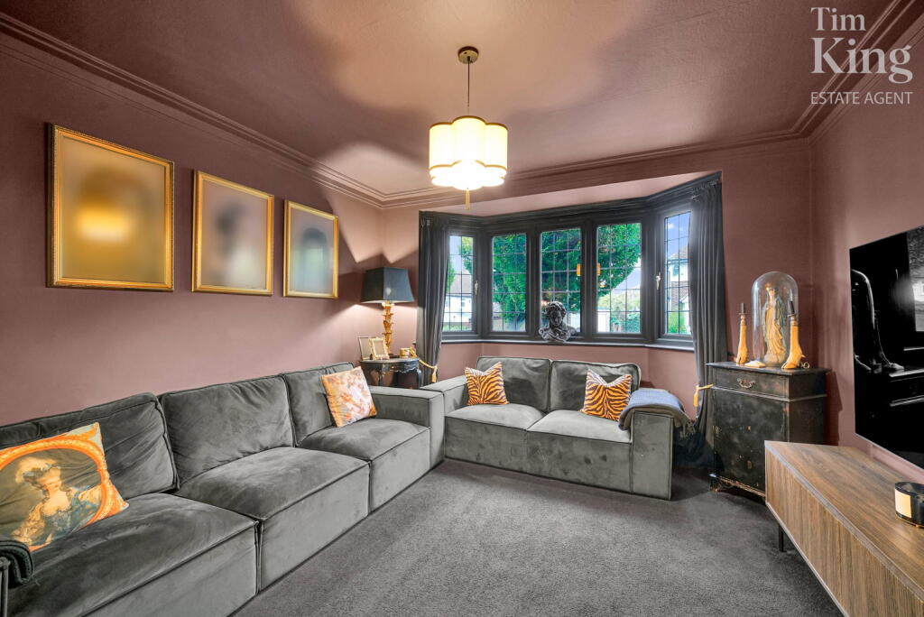 Heriot Avenue, London, E4 8AP photo 2
