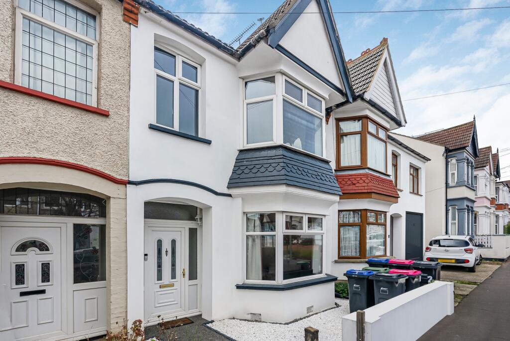 Main image of property: Hildaville Drive, Westcliff-On-Sea, SS0
