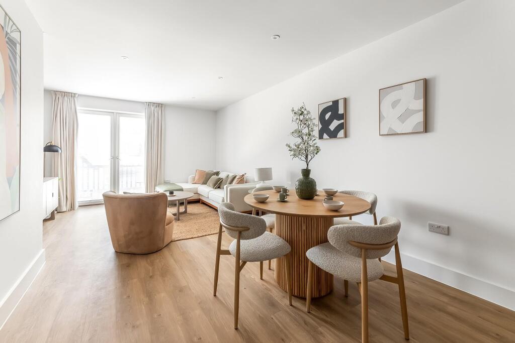 Apartment in Orpington, Broom Hill, Goddington - View 3