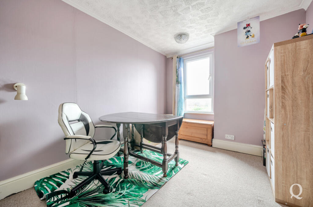 Chalkwell Road, Sittingbourne, Kent, ME10 – další