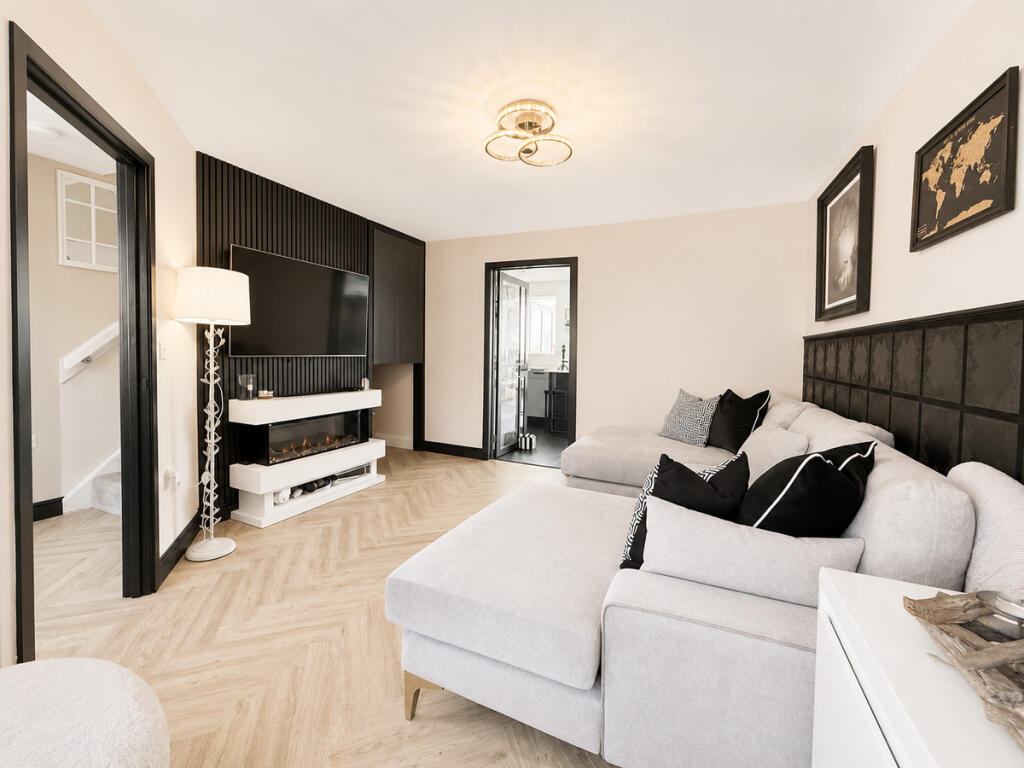 House in Cardiff, St Edeyrn's Village, Old St. Mellons - View 4